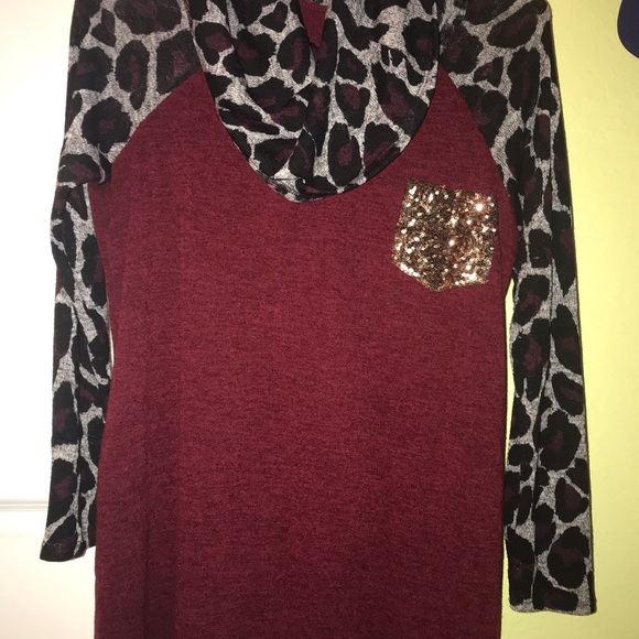 Sweater - Picture 2 of 3